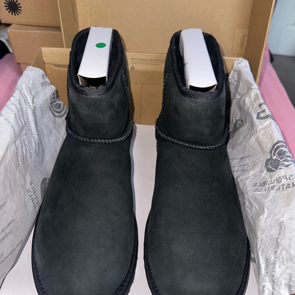 UGG W CLASSIC MINI II